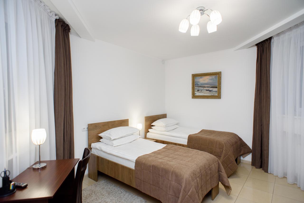 M&M Aparthotel Суми Екстер'єр фото
